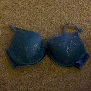 Victoria secret bra 36DD